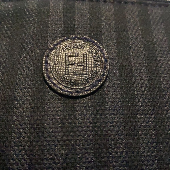 Vintage Fendi pouch - Picture 6 of 6